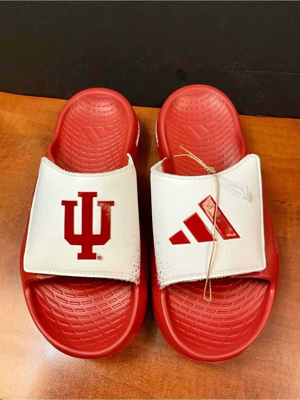 Unisex Adidas Crimson Indiana Hoosiers Lightweight Slide Sandals, Women’s Size 8